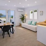 Villa α Peaceful Seafront Escape In Santorini- Sonus Mare *