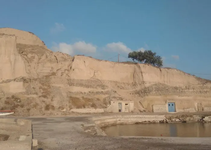 Villa α Peaceful Seafront Escape In Santorini- Sonus Mare *