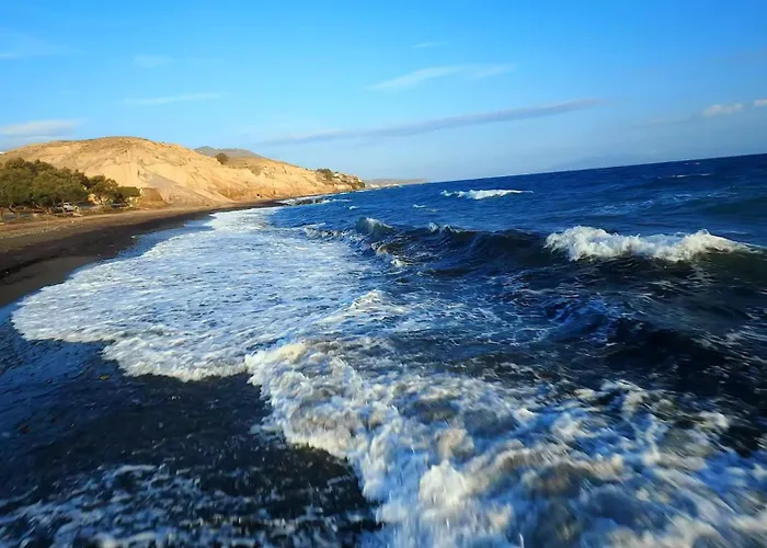 α Peaceful Seafront Escape In Santorini- Sonus Mare * Vourvoúlos