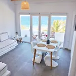 Villa α Peaceful Seafront Escape In Santorini- Sonus Mare