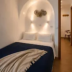 α Peaceful Seafront Escape In Santorini- Sonus Mare Βίλα Βούρβουλος