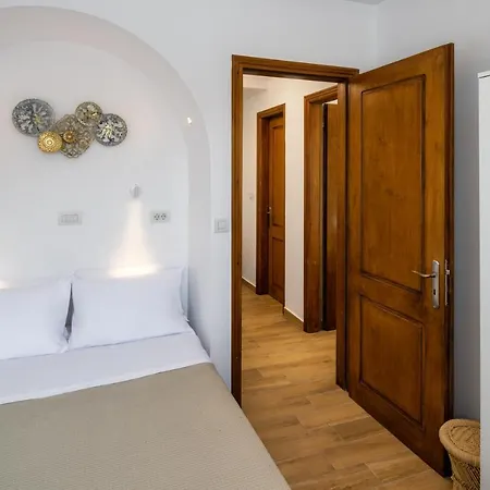 Peaceful Seafront Retreat In Santorini -sonus Mare Holiday home Vourvoulos