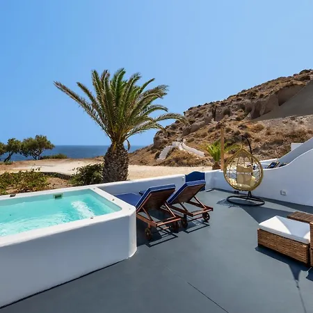 Peaceful Seafront Retreat In Santorini -sonus Mare Vourvoulos