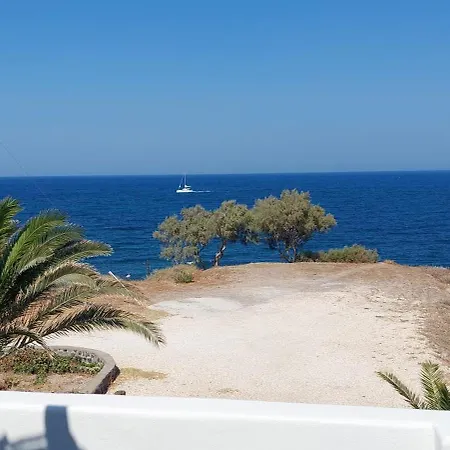 Peaceful Seafront Retreat In Santorini -Sonus Mare Beach Houses *