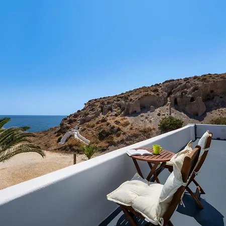 Apartment Peaceful Seafront Retreat In Santorini -Sonus Mare Beach Houses Vourvoulos