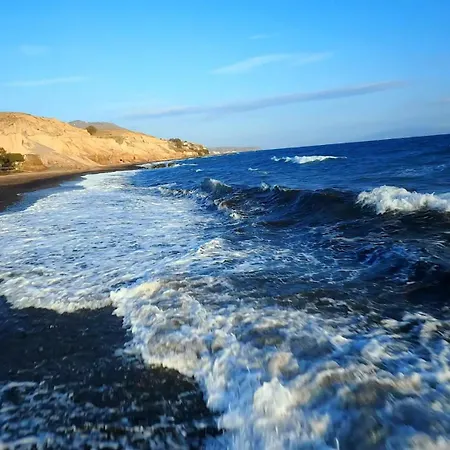 α Peaceful Seafront Escape In Santorini- Sonus Mare * Vourvoúlos