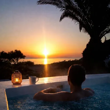 α Peaceful Seafront Escape In Santorini- Sonus Mare فيلة Vourvoúlos