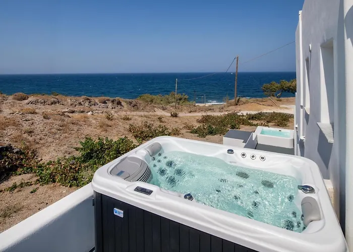 α Peaceful Seafront Escape In Santorini- Sonus Mare * Vourvoúlos