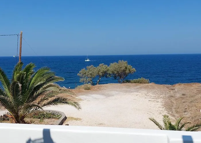 α Peaceful Seafront Escape In Santorini- Sonus Mare *