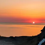 α Peaceful Seafront Escape In Santorini- Sonus Mare 别墅 Vourvoúlos