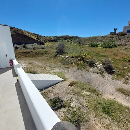 α Peaceful Seafront Escape In Santorini- Sonus Mare וילה *