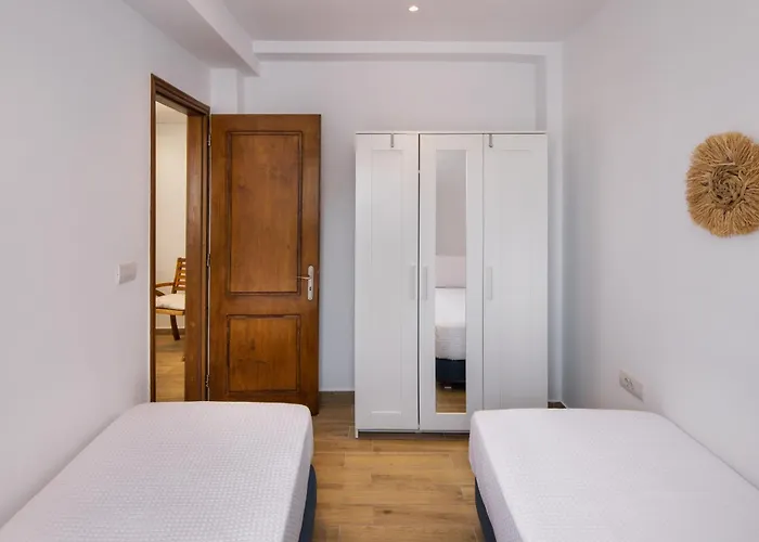 α Peaceful Seafront Escape In Santorini- Sonus Mare Villa *