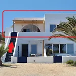 α Peaceful Seafront Escape In Santorini- Sonus Mare
